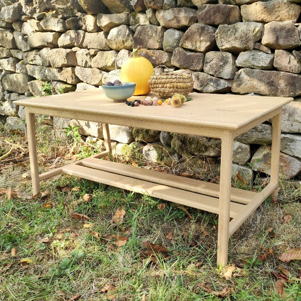 Möbel und Alltagsgegenstände aus Holz