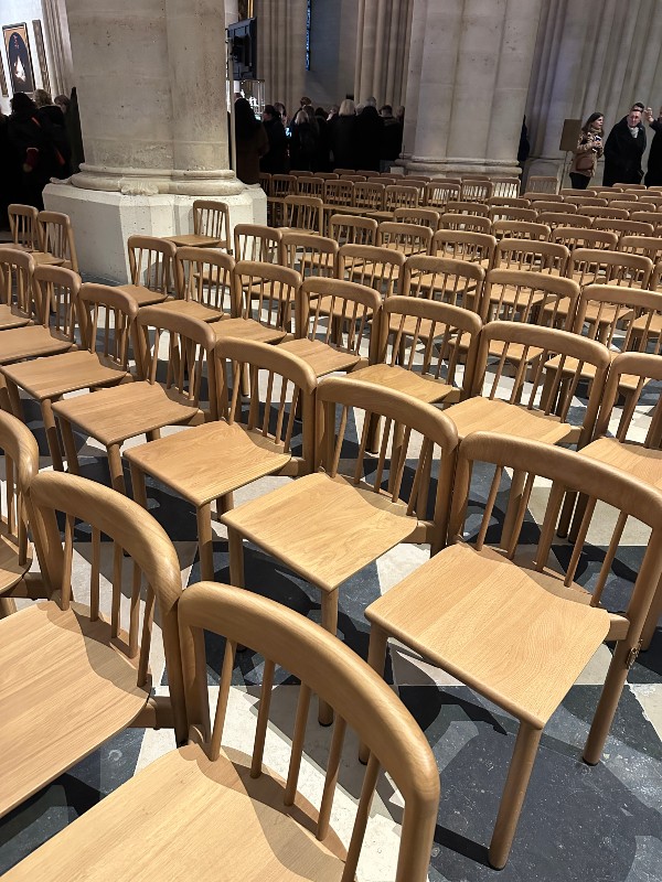 Die Stühle von Notre Dame de Paris