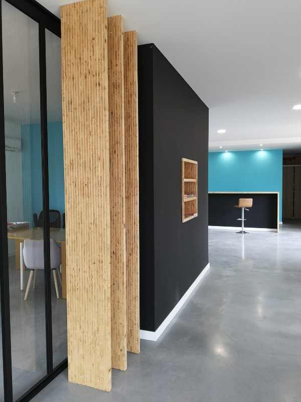 Innenausstattung Showroom aus Yd-Woods©