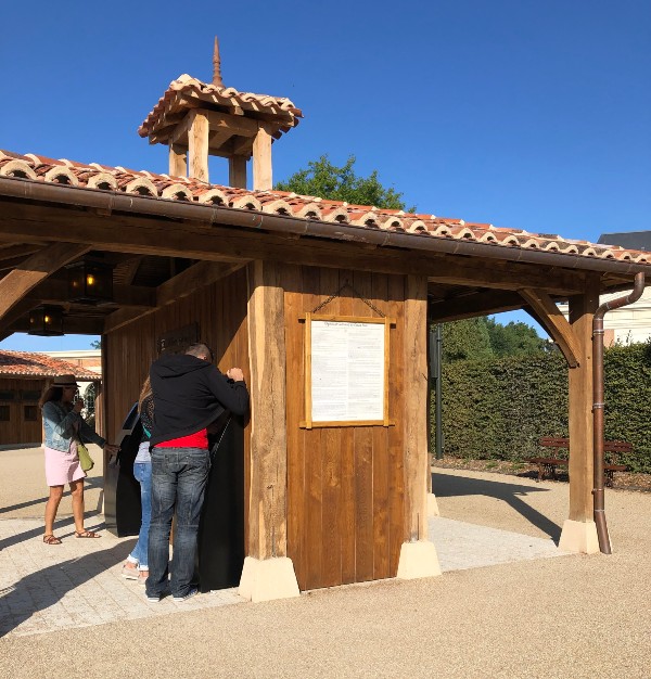 Balkenkonstruktion im Freizeitpark Puy du Fou