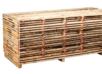 Unbesäumte Ware aus Eichenholz